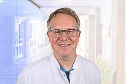Dr. Florian Beyer Dr. Florian Beyer