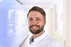 Dr. med. Dominik Stapelmann