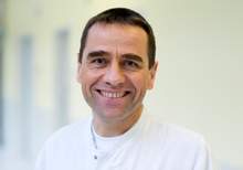 Prof. Dr. Bernhard Glasbrenner Porträt Professor Glasbrenner