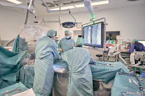 Blick in den Operationssaal der Gefäßchirurgie
