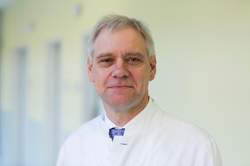 Dr. Dr. Wolfgang Treder Porträt Dr. Dr. Wolfgang Treder