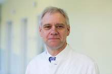 Porträt Dr. Dr. Wolfgang Treder