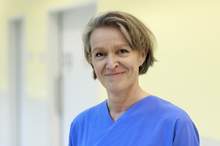 Dr. med. Angela Ginski Dr. med. Angela Ginski